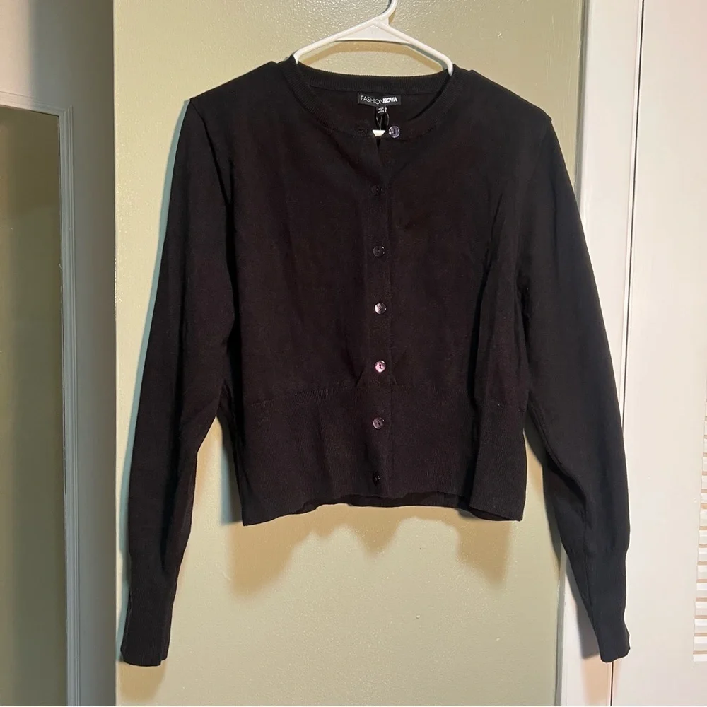 Fashion Nova Women's Plus Size 2X Cardigan Sweater Black Crewneck Cropped Button - Picture 3 of 11
